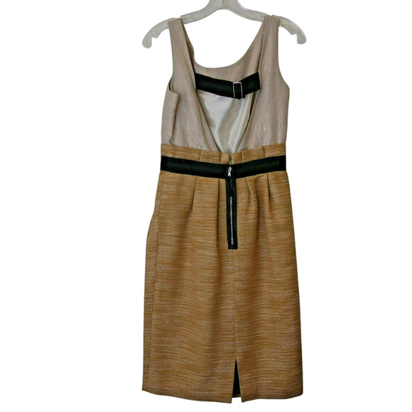 Dolce & Gabbana Sheath Dress Size 42 US 6 Tan Tweed Hem Sleeveless Back Cutout - Picture 5 of 8